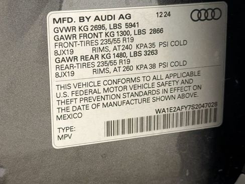 Used 2025 Audi Q5 e Premium Plus AWD/4WD image 35