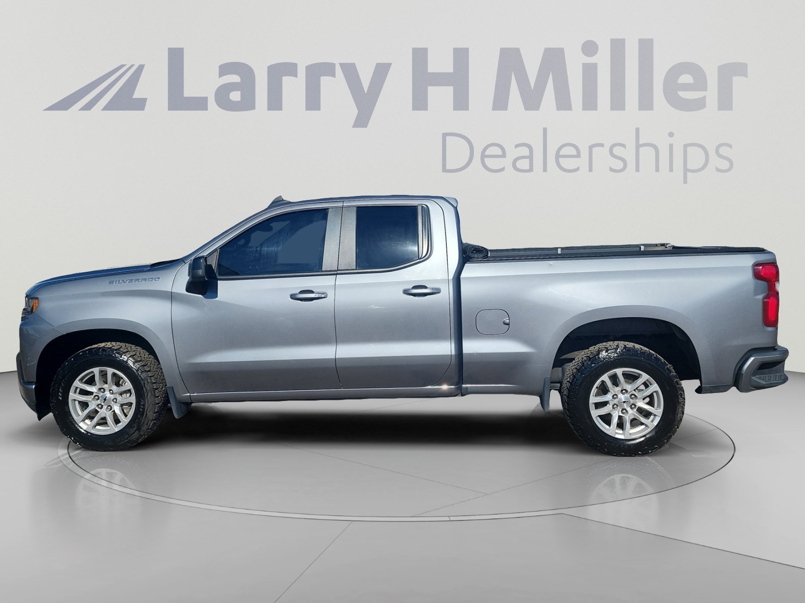 Used 2020 Chevrolet Silverado 1500 RST w/ All-Star Edition RWD image 2