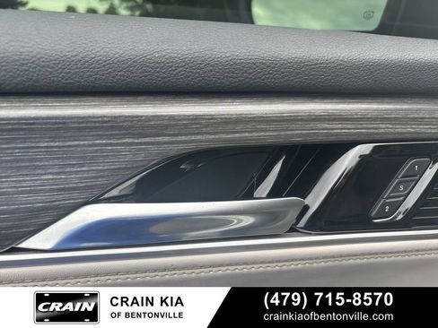 Used 2023 Jeep Wagoneer Series II w/ Flexible Seating Group AWD/4WD image 12