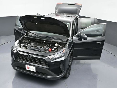 Certified 2022 Toyota RAV4 LE image 48
