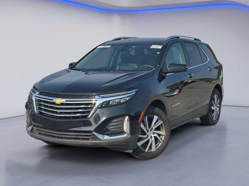 Used 2023 Chevrolet Equinox Premier AWD/4WD image 2