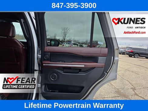 Used 2024 Ford Expedition Limited image 28