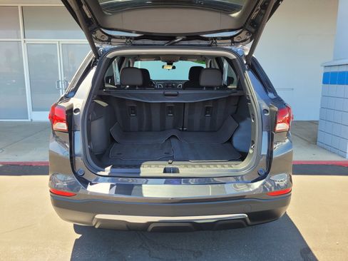 Used 2023 Chevrolet Equinox LT w/ Driver Convenience Package AWD/4WD image 28
