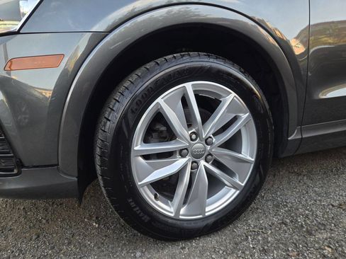 Used 2018 Audi Q3 2.0T Premium w/ Convenience Package AWD/4WD image 14