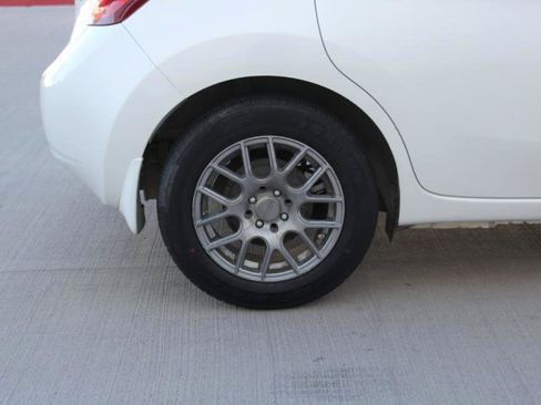 Used 2016 Nissan Versa Note SV FWD image 28