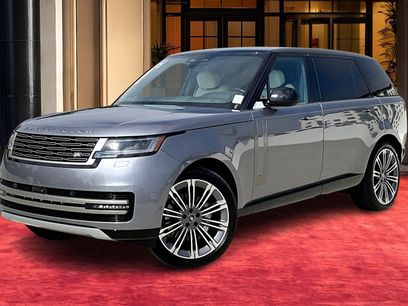 New 2025 Land Rover Range Rover Long Wheelbase SE