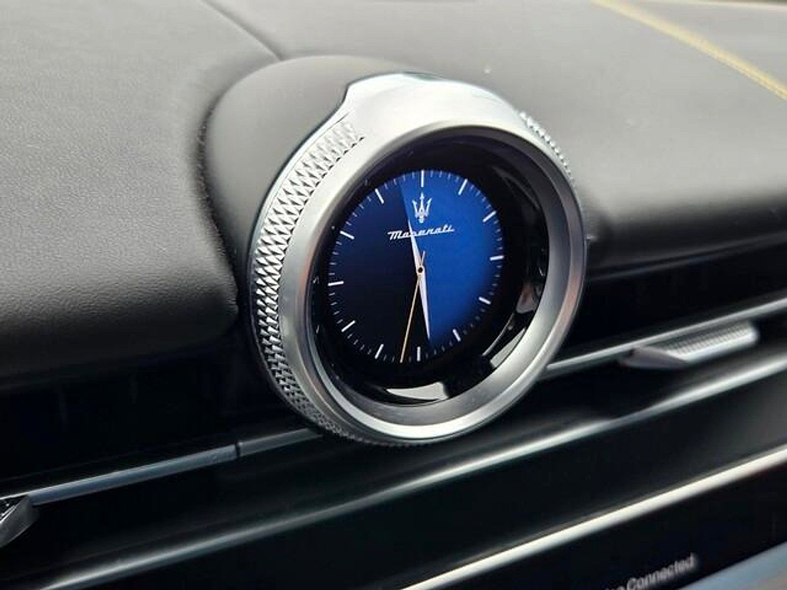 Used 2023 Maserati Grecale Modena AWD/4WD image 20