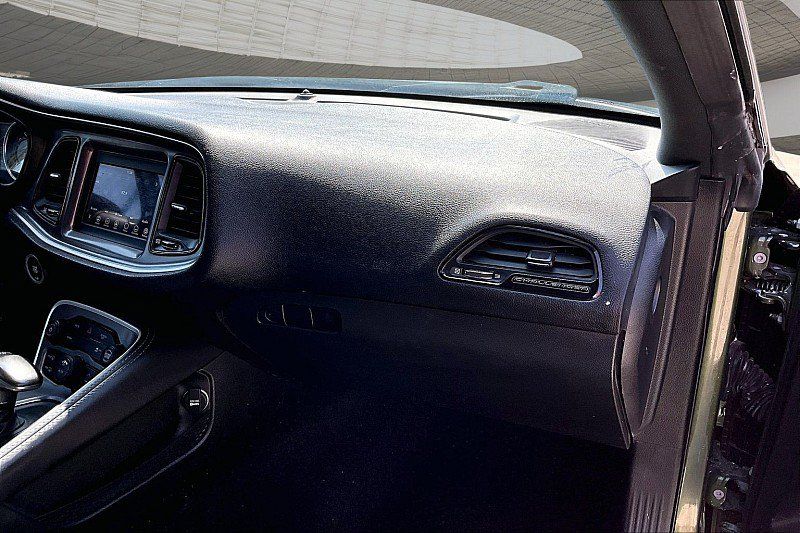 Used 2019 Dodge Challenger SXT AWD/4WD image 13