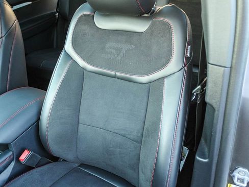 Used 2025 Ford Explorer ST w/ Sun And Sound Package RWD image 30