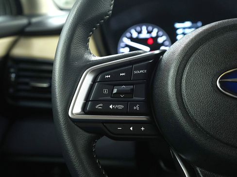 Used 2025 Subaru Outback Premium image 25