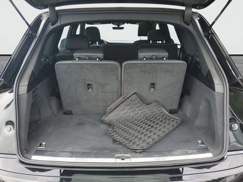 Used 2022 Audi Q7 2.0T Premium w/ Convenience Package AWD/4WD image 8