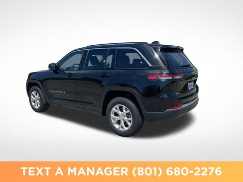 Used 2023 Jeep Grand Cherokee Limited w/ Trailer Tow Prep Group (B) AWD/4WD image 3
