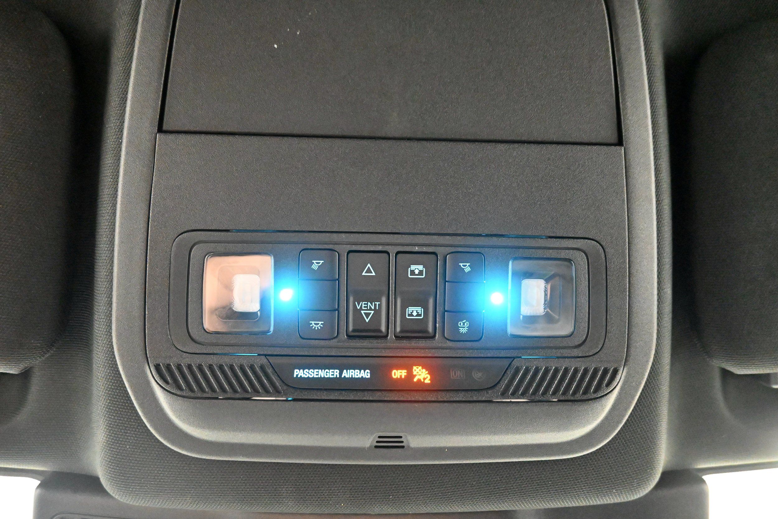 Used 2020 Ford Explorer Platinum w/ Premium Technology Package AWD/4WD image 19