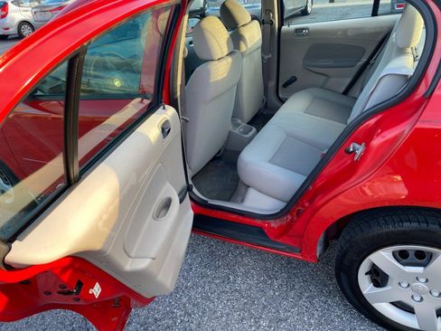 Used 2005 Chevrolet Cobalt Sedan image 11