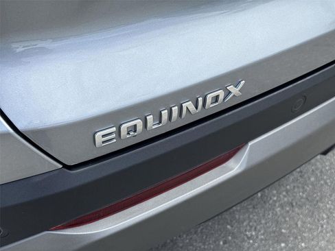 Used 2025 Chevrolet Equinox LT FWD image 28