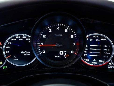 Used 2023 Porsche Panamera Platinum Edition image 44