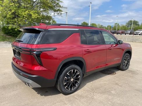 New 2025 Chevrolet Traverse LT w/ Sun and Wheel Package image 5