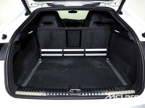 Used 2019 Lamborghini Urus image 21