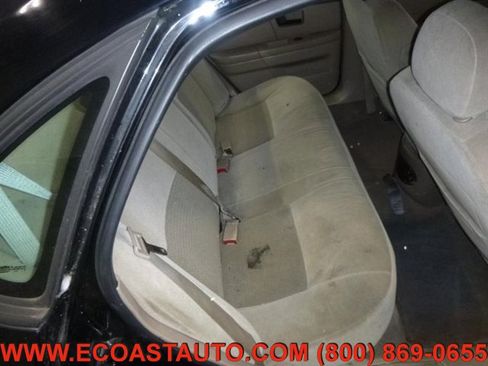Used 2005 Ford Taurus SE image 13