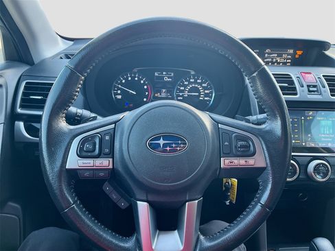 Used 2018 Subaru Forester 2.5i Premium image 11