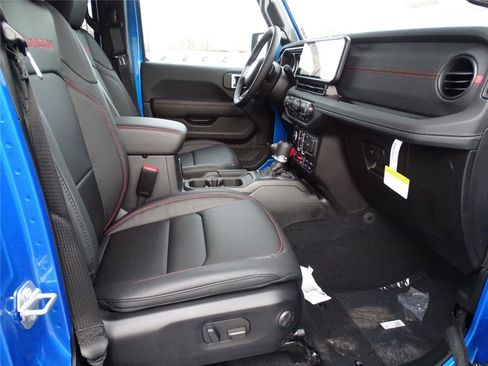 New 2025 Jeep Gladiator Rubicon image 8