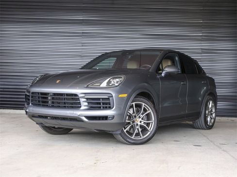 Certified 2023 Porsche Cayenne Coupe image 1