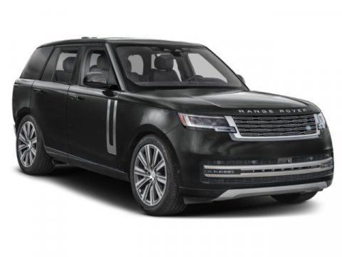 Used 2025 Land Rover Range Rover SE AWD/4WD image 9