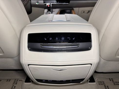 Used 2022 Cadillac Escalade ESV Sport Platinum AWD/4WD image 33