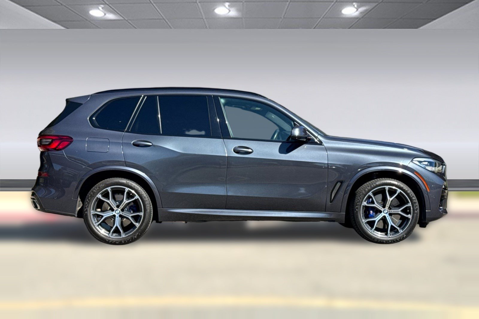 Used 2019 BMW X5 xDrive40i w/ M Sport Package AWD/4WD image 8
