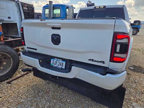 Used 2020 RAM 2500 Laramie w/ Night Edition AWD/4WD image 9