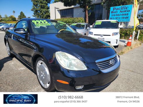 Used 2004 Lexus SC 430 Convertible RWD image 1