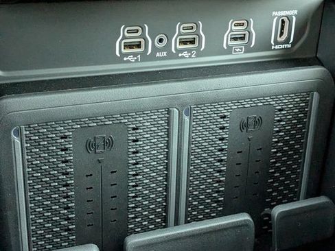 New 2026 RAM 3500 Limited AWD/4WD image 23