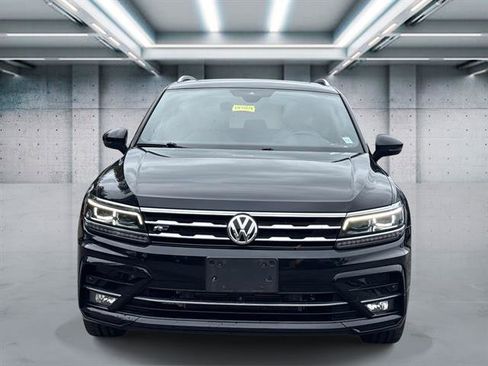 Used 2020 Volkswagen Tiguan SEL Premium R-Line image 2