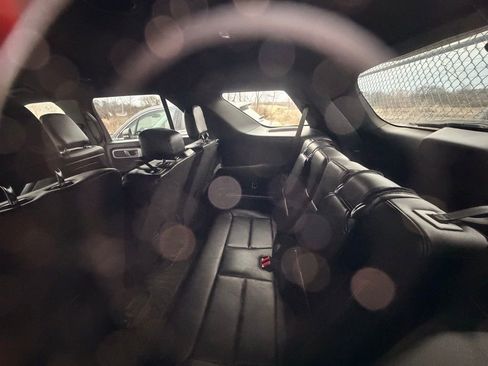 Used 2020 Ford Explorer XLT w/ Equipment Group 202A image 9