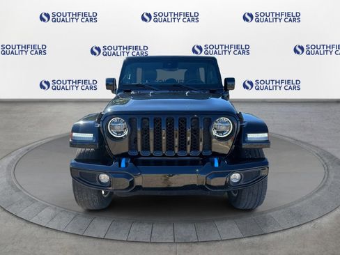Used 2022 Jeep Wrangler Unlimited Sahara image 9