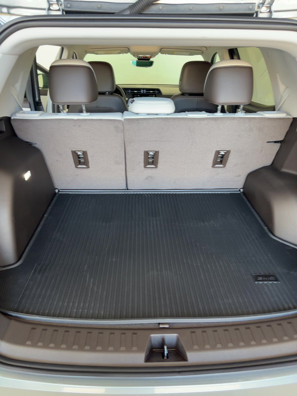 New 2027 GMC Terrain Denali w/ LPO, Floor Liner Package AWD/4WD image 13