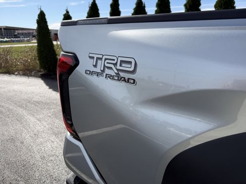 New 2025 Toyota Tacoma TRD Off-Road image 10