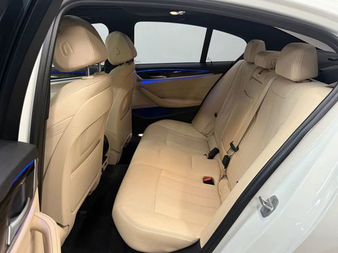 Used 2021 BMW 530i w/ Convenience Package image 17