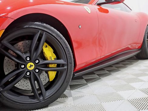 Used 2021 Ferrari Roma RWD image 5