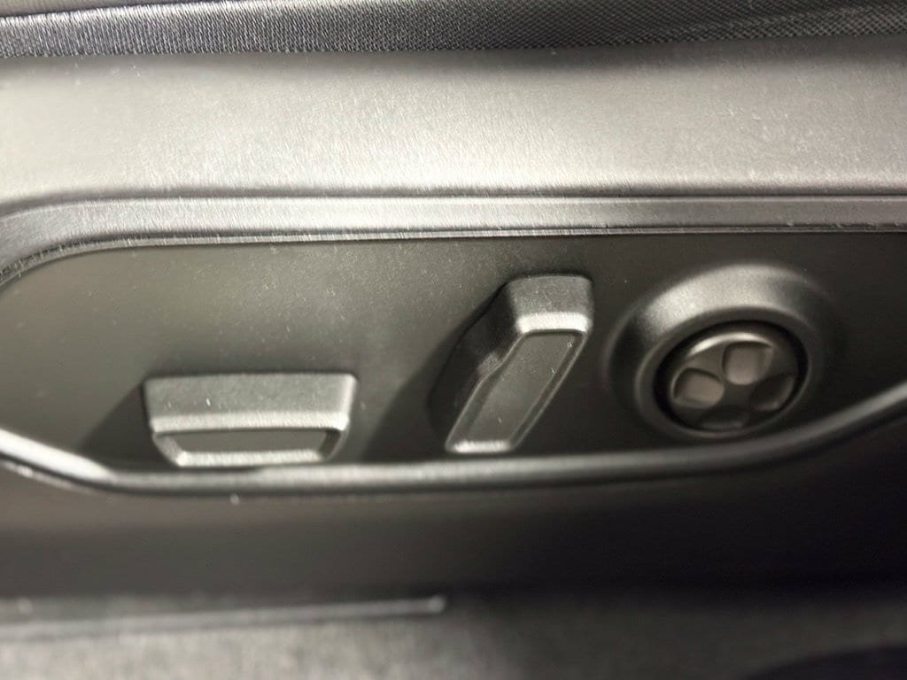 Used 2022 Jeep Grand Cherokee Limited AWD/4WD image 22