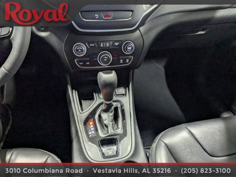 Used 2020 Jeep Cherokee Latitude Plus image 23