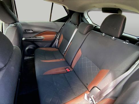 Used 2019 Nissan Kicks SR FWD image 21