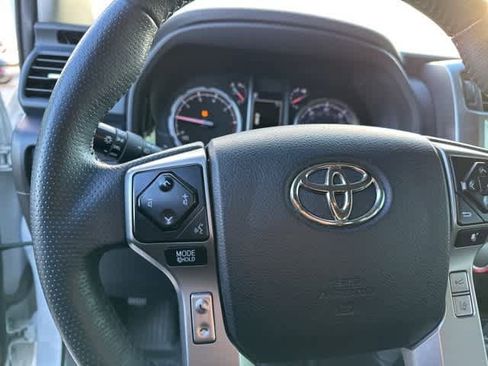 Used 2022 Toyota 4Runner TRD Sport image 9