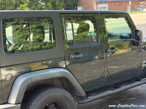 Used 2011 Jeep Wrangler Unlimited Sport AWD/4WD image 32