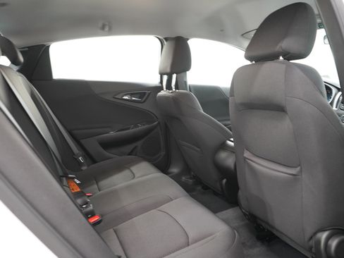 Used 2022 Chevrolet Malibu LS FWD image 12