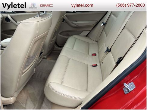 Used 2015 BMW X3 xDrive28i image 11