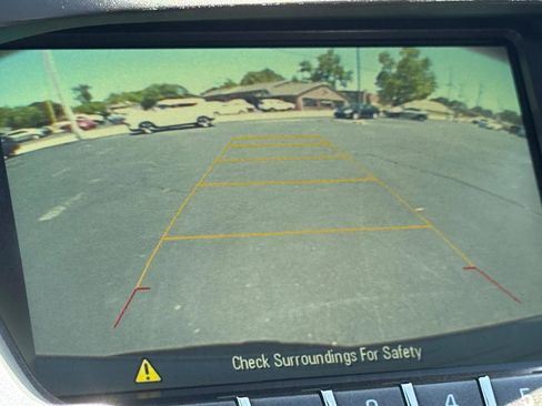Used 2017 Chevrolet Equinox LT w/ Convenience Package FWD image 16