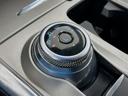 Used 2021 Ford Explorer XLT w/ Equipment Group 202A image 25