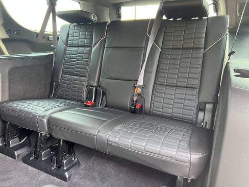 Certified 2024 Cadillac Escalade ESV Premium Luxury Platinum AWD/4WD image 22