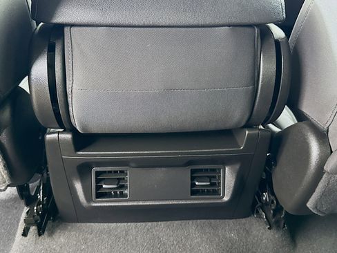 Used 2022 Chevrolet Silverado 1500 Custom image 25